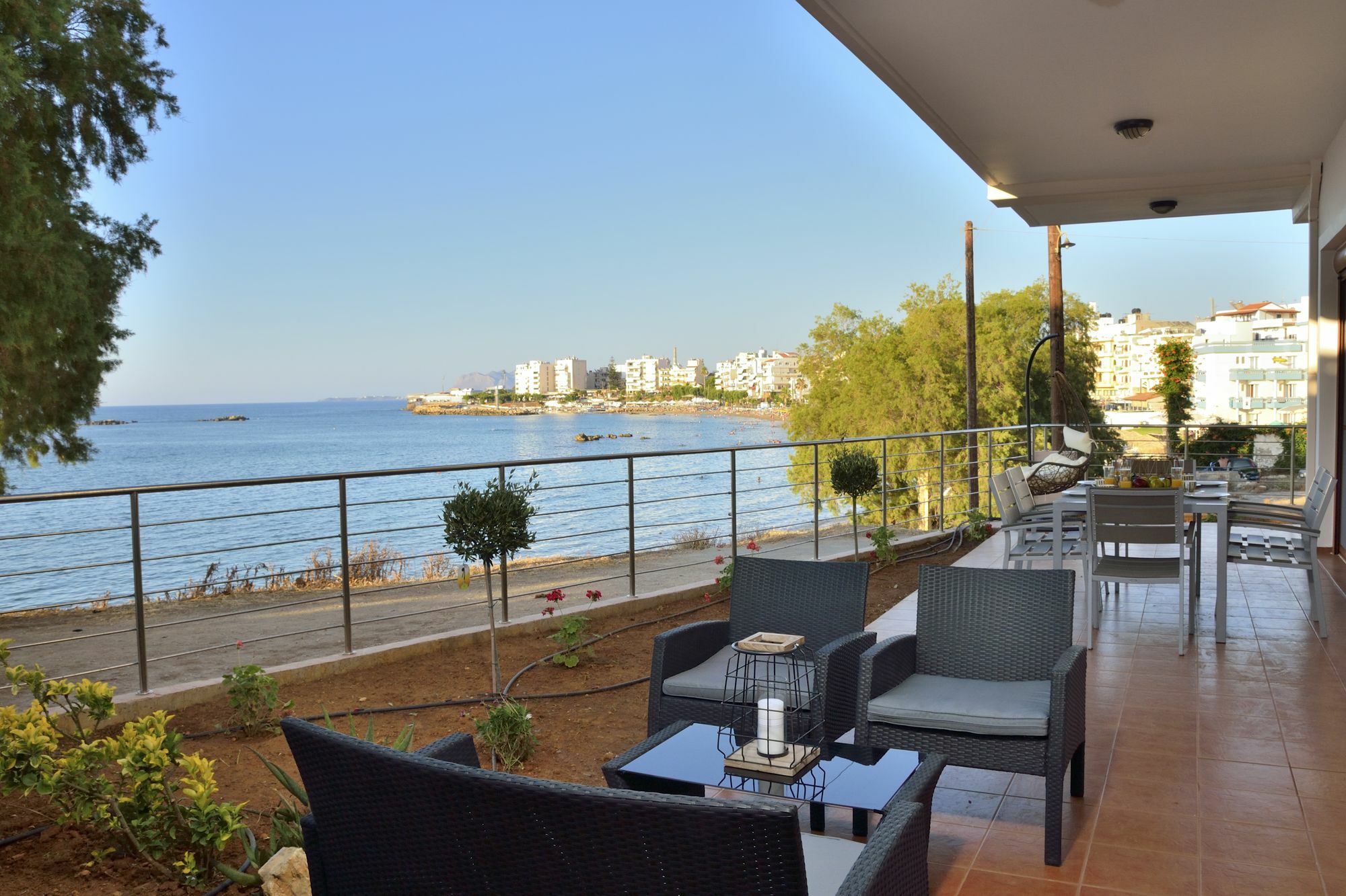 Elia Seaside